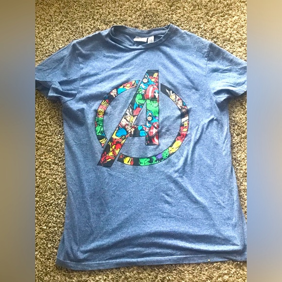 MARVEL COMICS Avengers  T shirt size Small S adult S - Picture 1 of 7